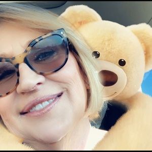 Meet your Posher, Lorri